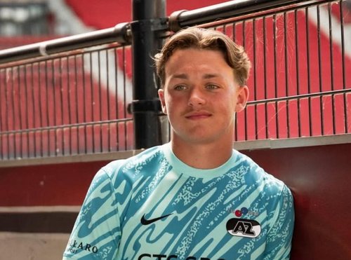 Eerste profcontract voor Nick Homan