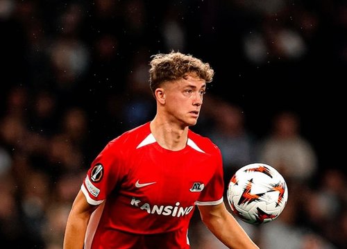 Sven Mijnans geeft alles weer voor AZ