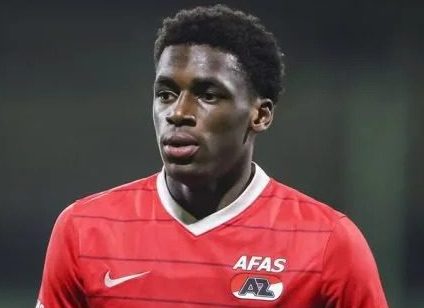 Ernest Poku naar Bayer Leverkusen