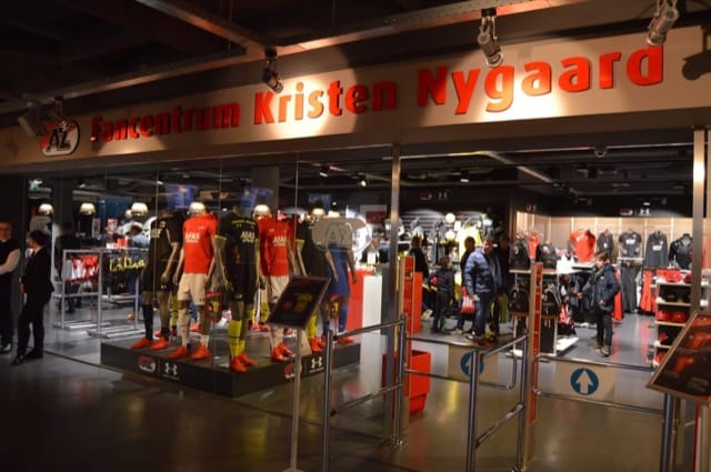 Invaller Meerdink bezorgt AZ zege op Hapoel Beer Sheva